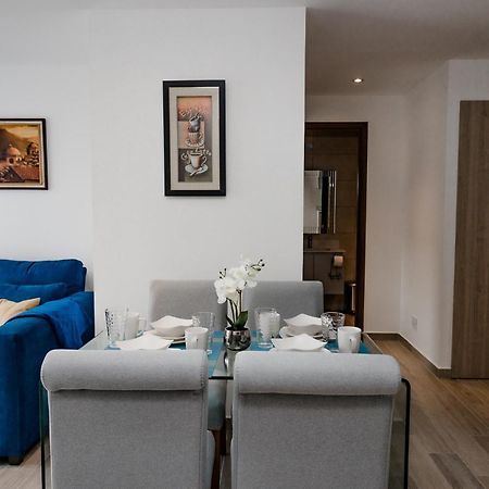 Apartamento De Lujo En Zona 10 Guatemala City Exteriör bild