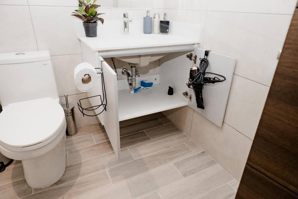 Apartamento De Lujo En Zona 10 Guatemala City Exteriör bild