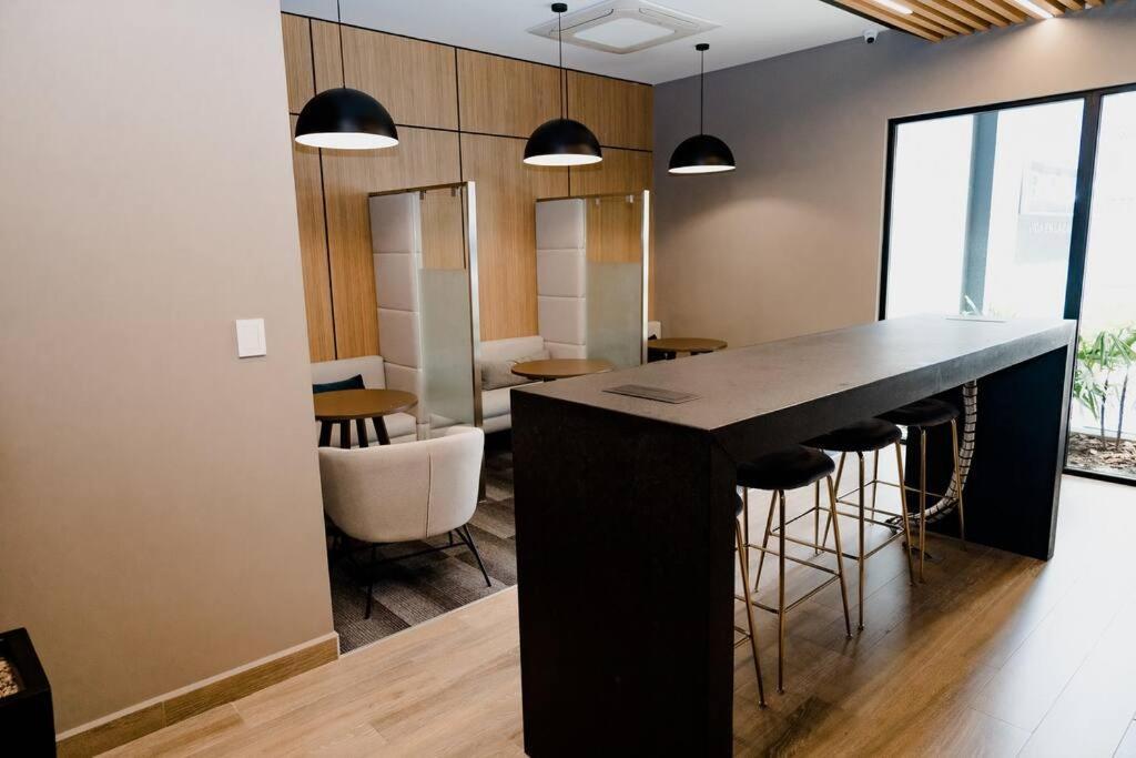 Apartamento De Lujo En Zona 10 Guatemala City Exteriör bild